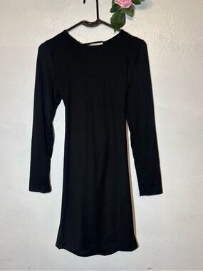 Women's Black Long-Sleeve Bodycon Dress - Sleek Minimalist Style